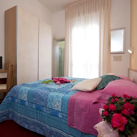 Otel Silvie Rose Cesenatico