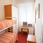 Silvie Rose Hotel 3*