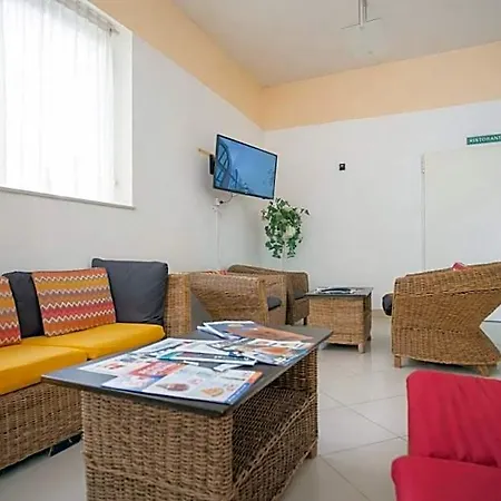 Silvie Rose Hotel 3*