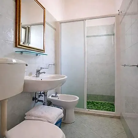 Silvie Rose Hotel 3*