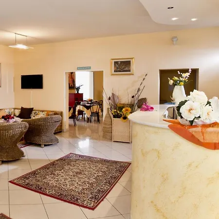 Silvie Rose Hotel