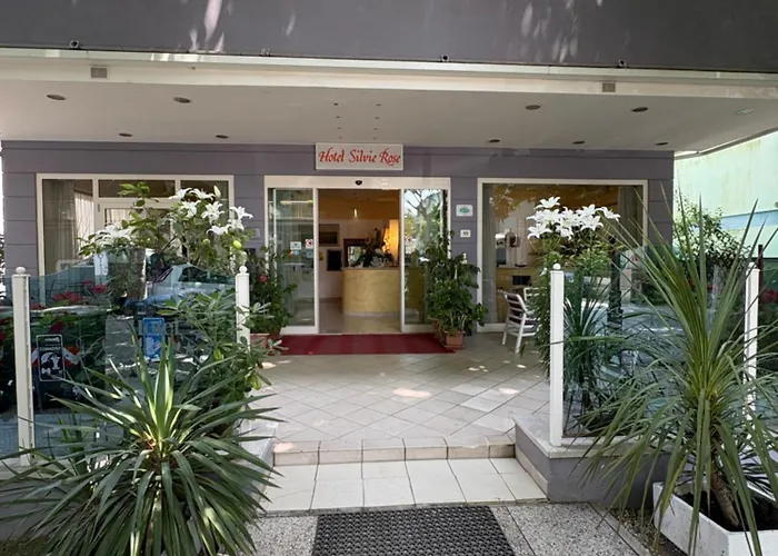 Silvie Rose Hotel 3*