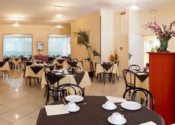 Otel Silvie Rose Cesenatico