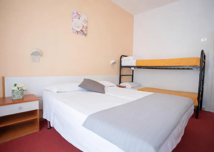 Silvie Rose Hotell 3*