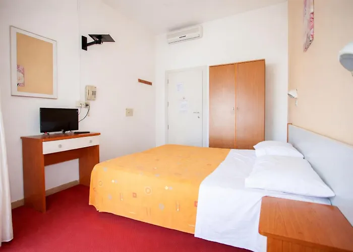 Hotell Silvie Rose 3*